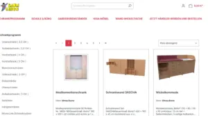 Produktübersicht in Katalog von Baum & Hien mit Medikamentenschrank, Schrankwand und Wickelkommode